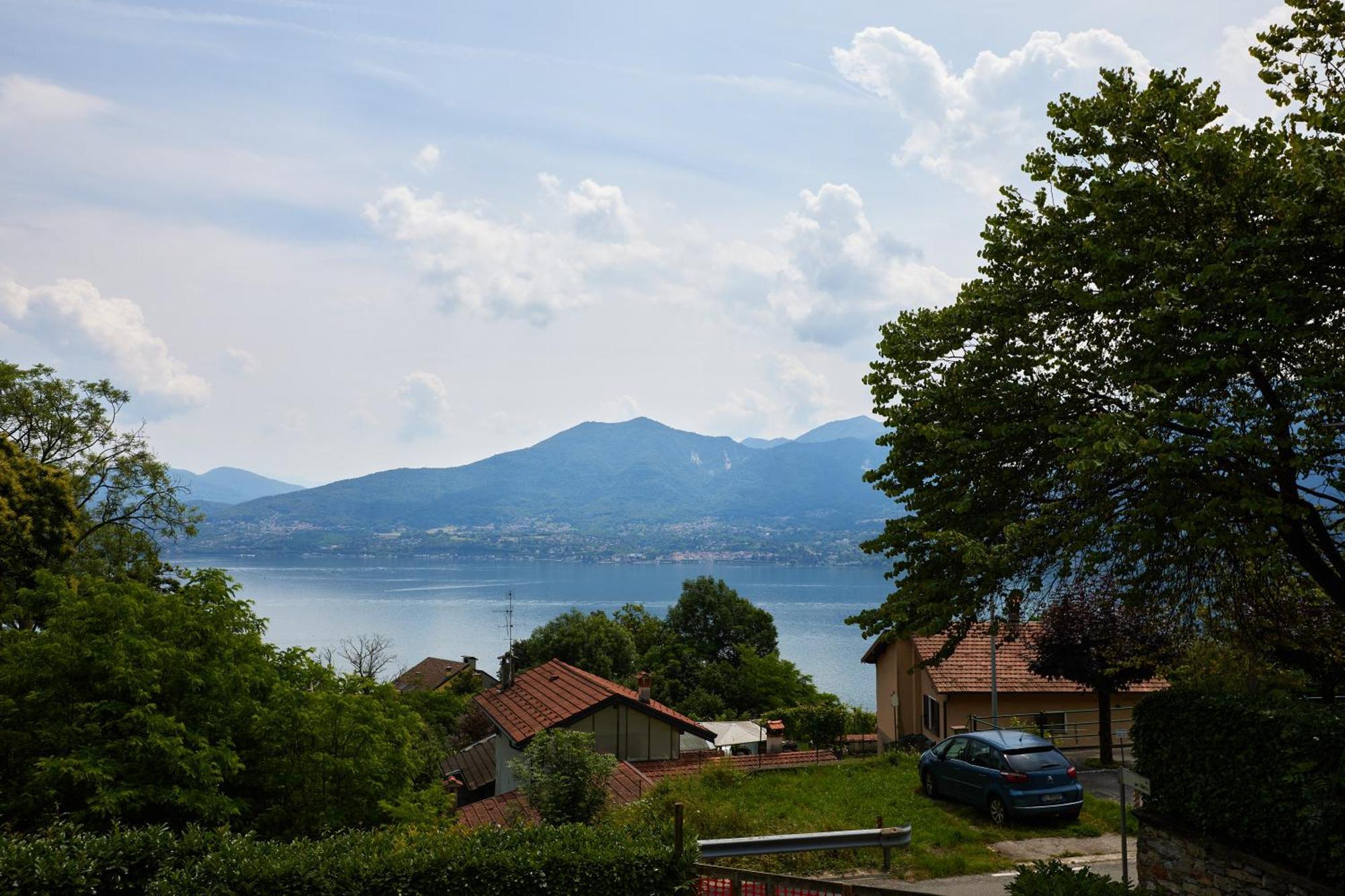 Villa Di Paese - Splendida Vista Lago Maggiore Oggebio Buitenkant foto