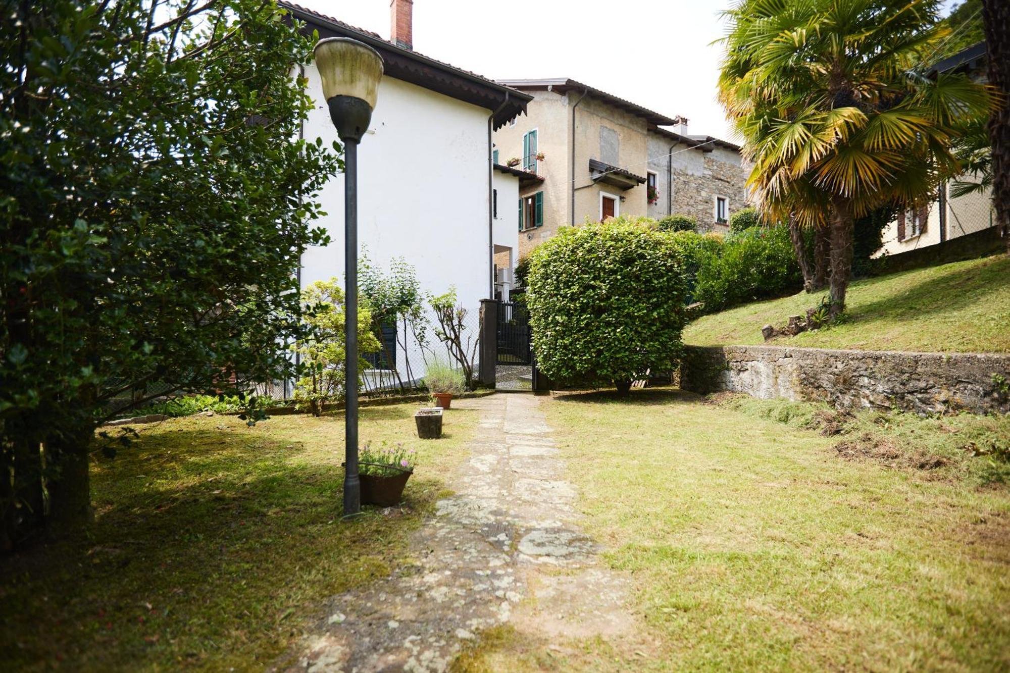 Villa Di Paese - Splendida Vista Lago Maggiore Oggebio Buitenkant foto