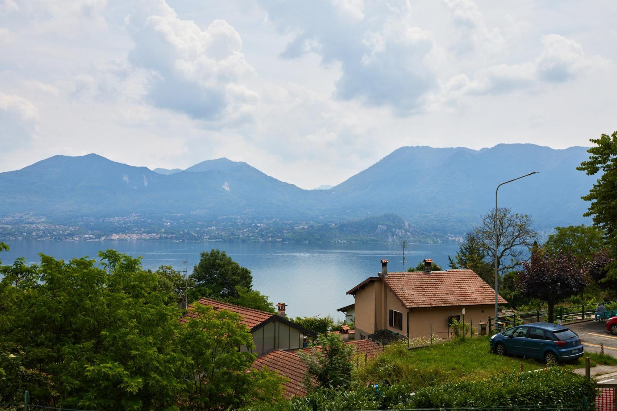 Villa Di Paese - Splendida Vista Lago Maggiore Oggebio Buitenkant foto