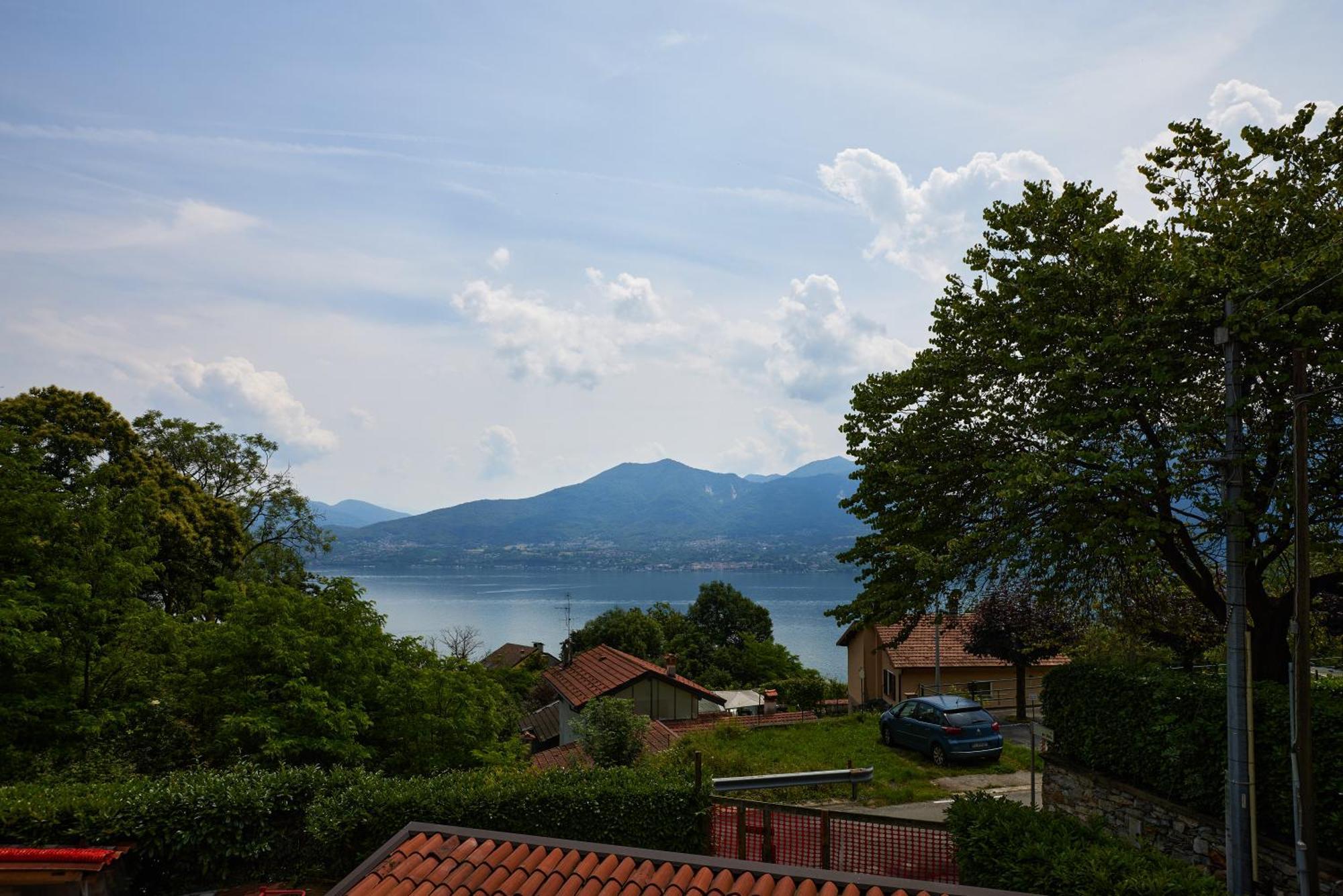 Villa Di Paese - Splendida Vista Lago Maggiore Oggebio Buitenkant foto